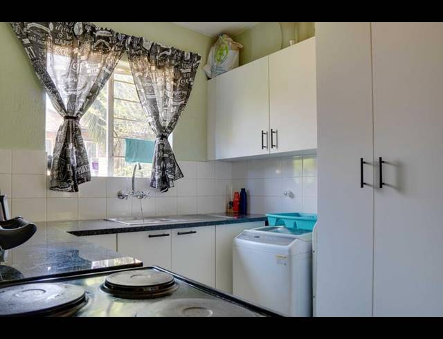2 BEDROOM TOWNHOUSE FOR SALE IN ALLEN'S NEK